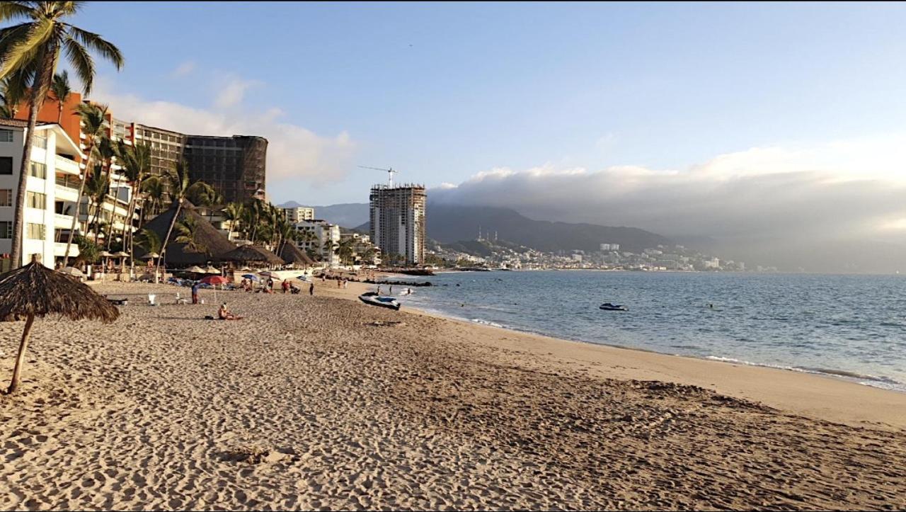 Tules - Huge Beachfront In An Amazing Location Apartment Puerto Vallarta