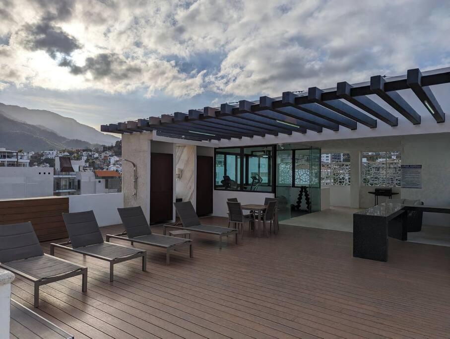 Apartment Ocean View Penthouse In P.v. Romantic Zone