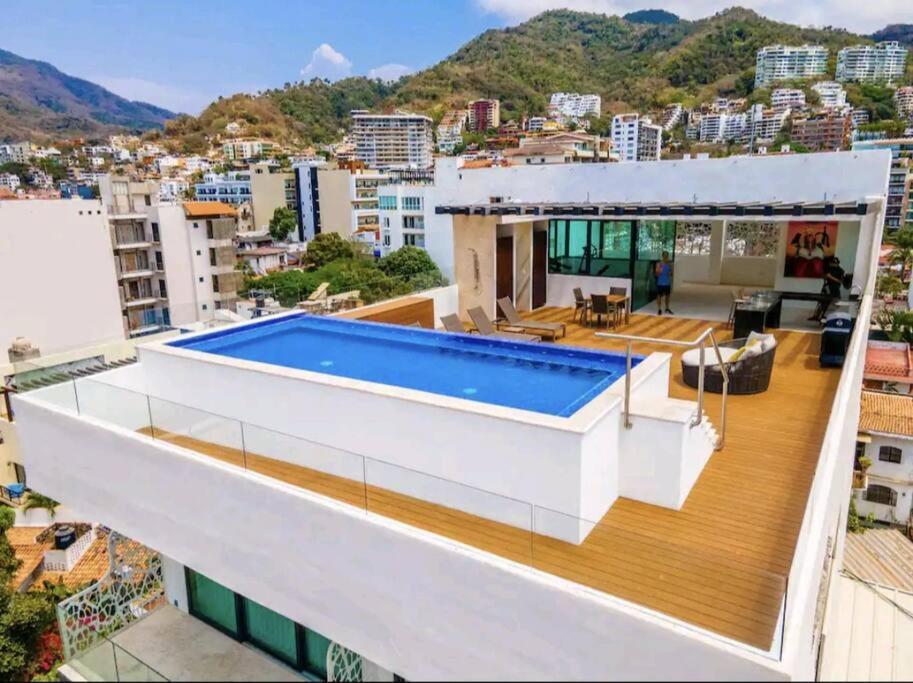 Apartment Ocean View Penthouse In P.v. Romantic Zone *