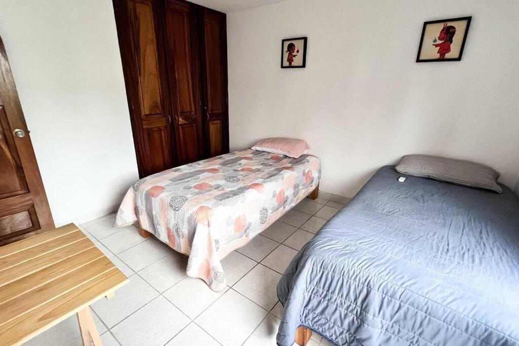 Apartment Near Beaches And Shops