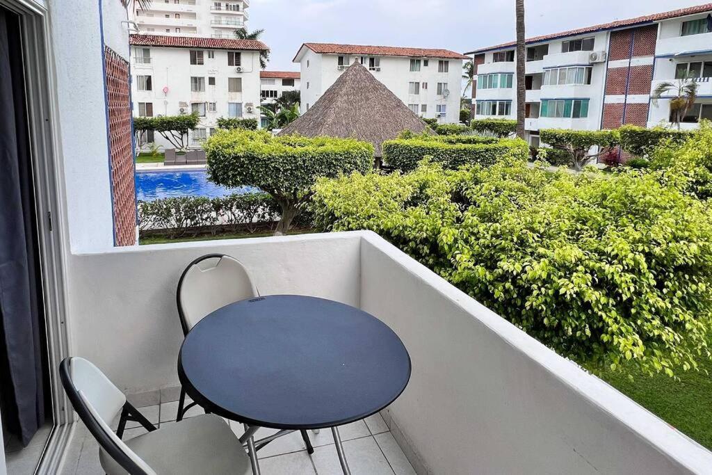 Apartment Near Beaches And Shops *