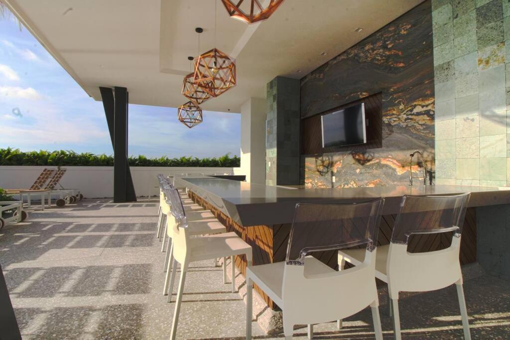 Holiday home Avida - Stunning Rooftop Pool And Jacuzzi