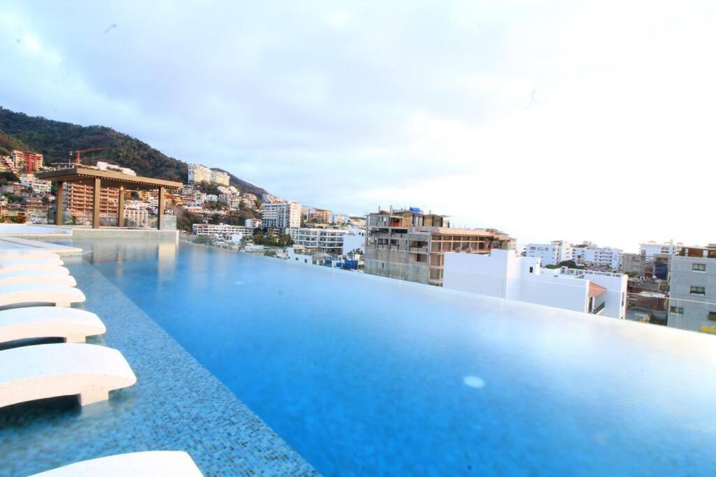 Avida - Stunning Rooftop Pool And Jacuzzi Holiday home Puerto Vallarta