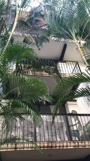 Centrally Located 1 Block From Beach, Quiet 2 Bedroom With Pool Apartment *