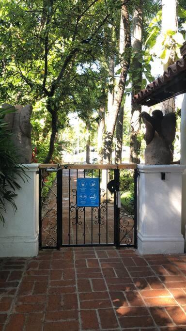 Centrally Located 1 Block From Beach, Quiet 2 Bedroom With Pool Apartment Puerto Vallarta