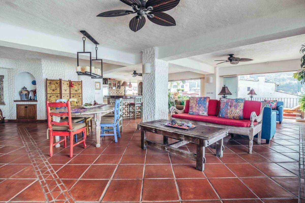 Apartment Ocean View 2br Condo-balcony-beach-pool *
