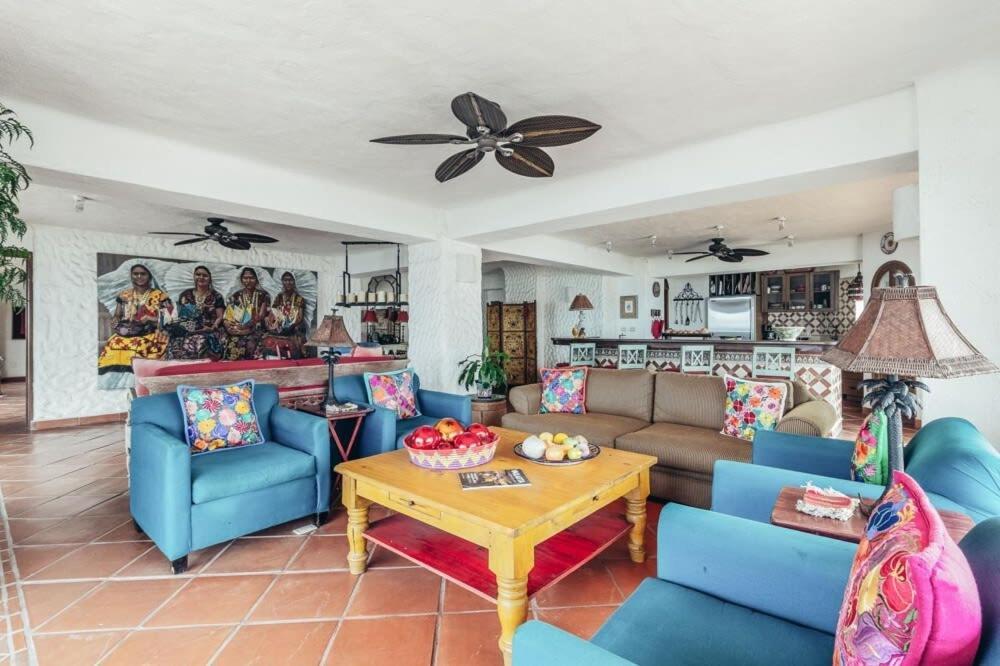 Ocean View 2br Condo-balcony-beach-pool
