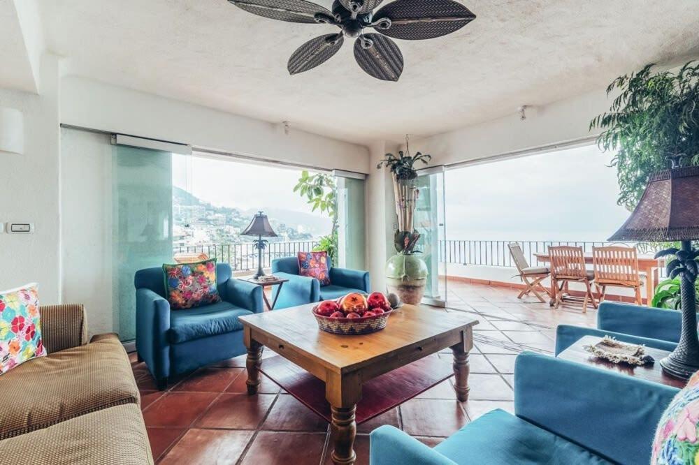 Ocean View 2br Condo-balcony-beach-pool Puerto Vallarta