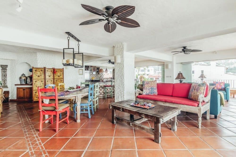 Ocean View 2br Condo-balcony-beach-pool * Puerto Vallarta