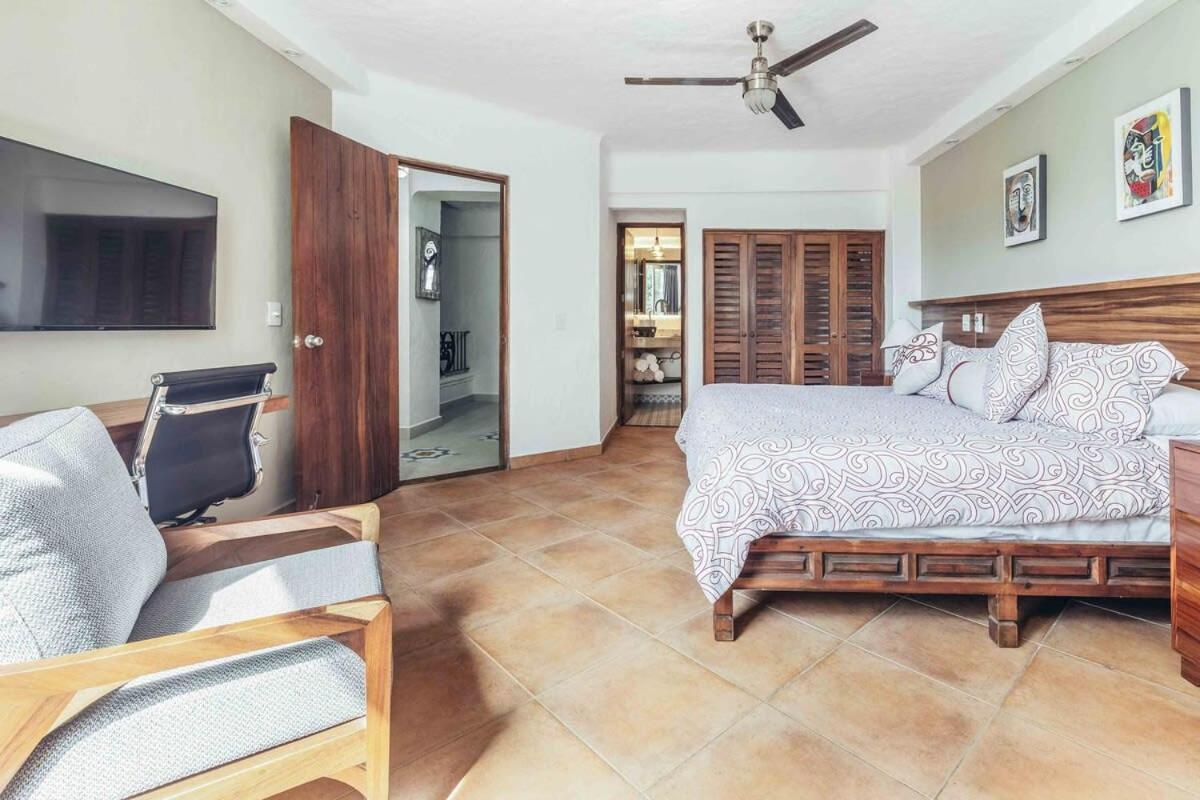 Ocean View 2br Condo-balcony-beach-pool Apartment Puerto Vallarta