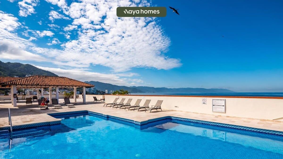 Ocean View 2br Condo-balcony-beach-pool Apartment *