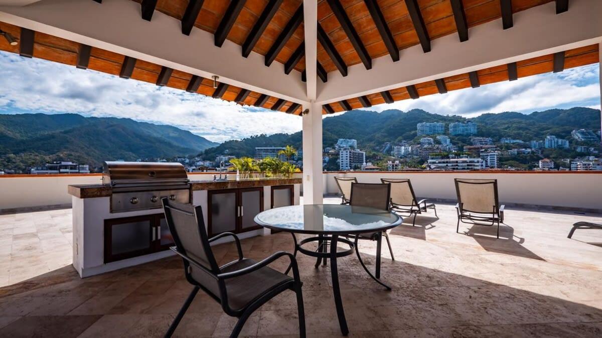 Apartment Ocean View 2br Condo-balcony-beach-pool *