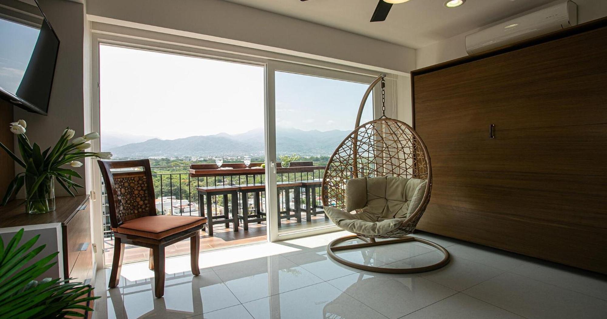 Zoho Skies Amazing View Sleeps 6, #t1-1104 Apartment