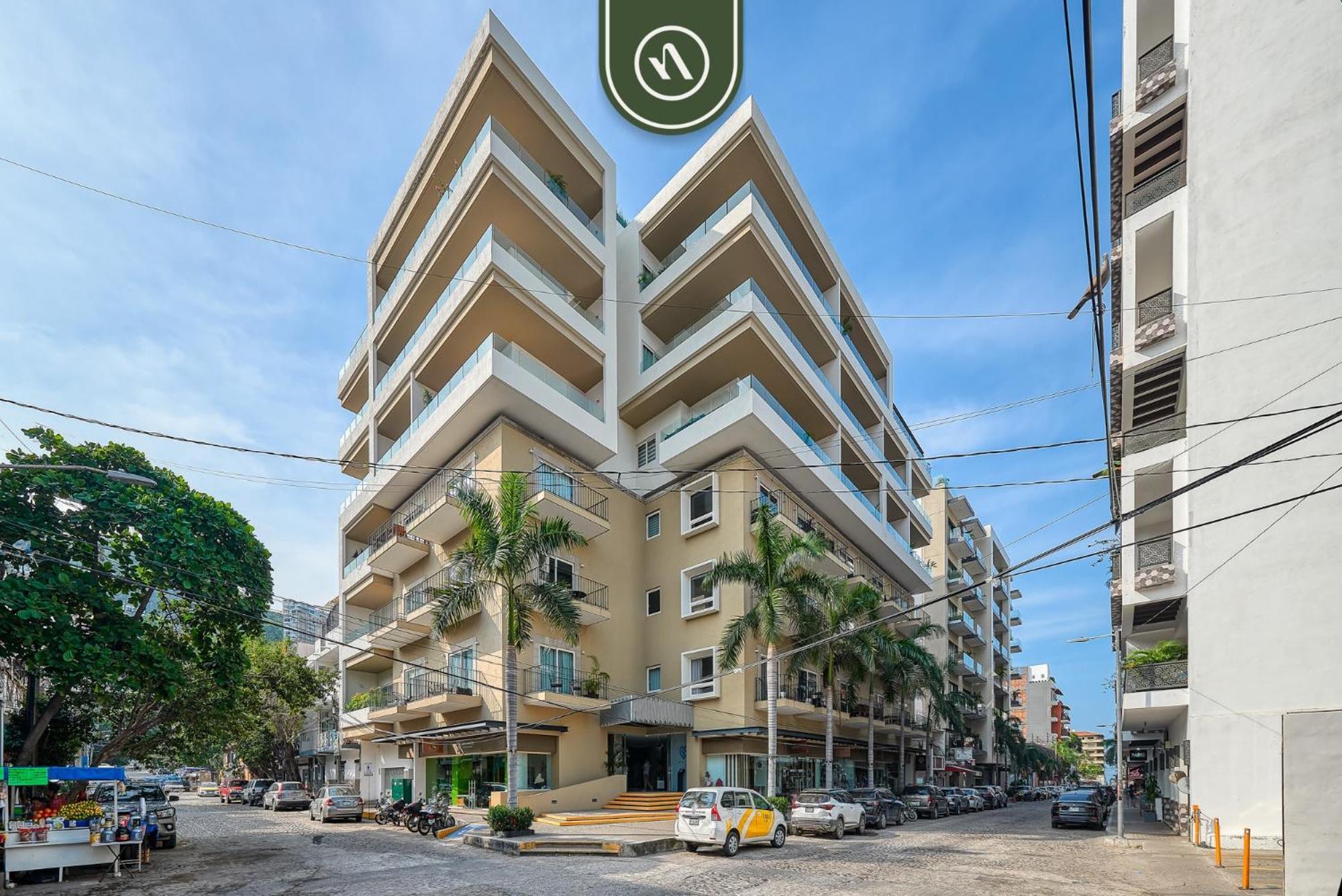 1br With Rooftop Pool - Romantic Zone