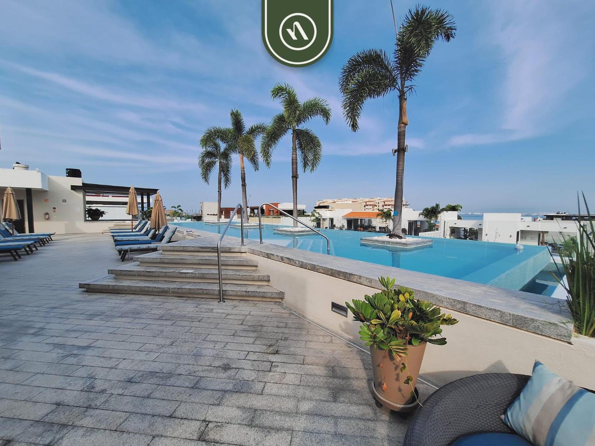 1br With Rooftop Pool - Romantic Zone * Puerto Vallarta