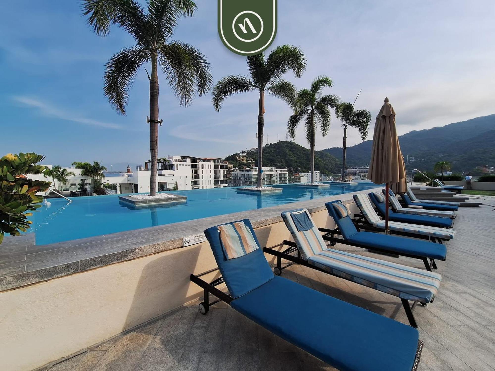 1br With Rooftop Pool - Romantic Zone