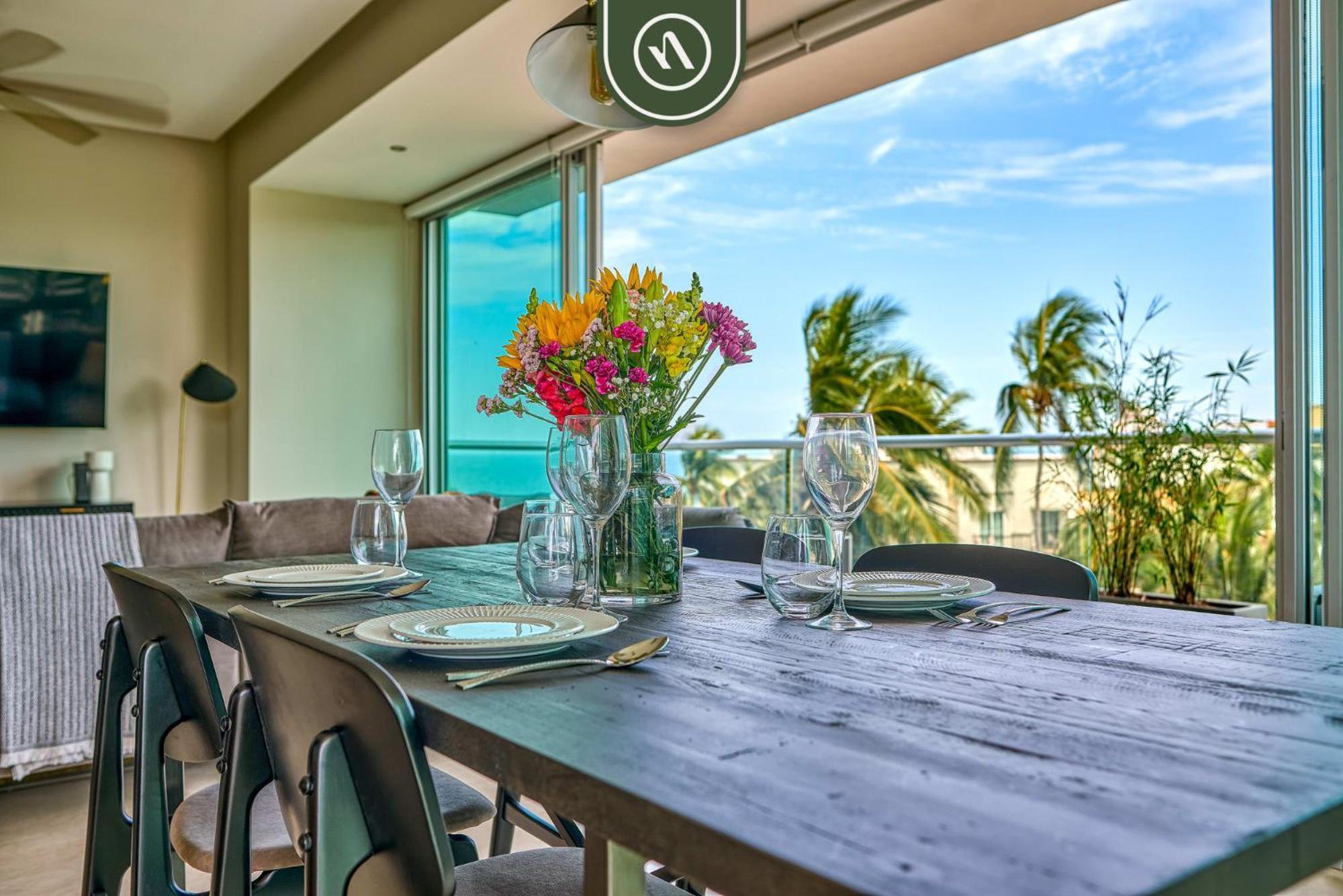 Apartment Luxury Oceanfront 2br With Private Balcony *