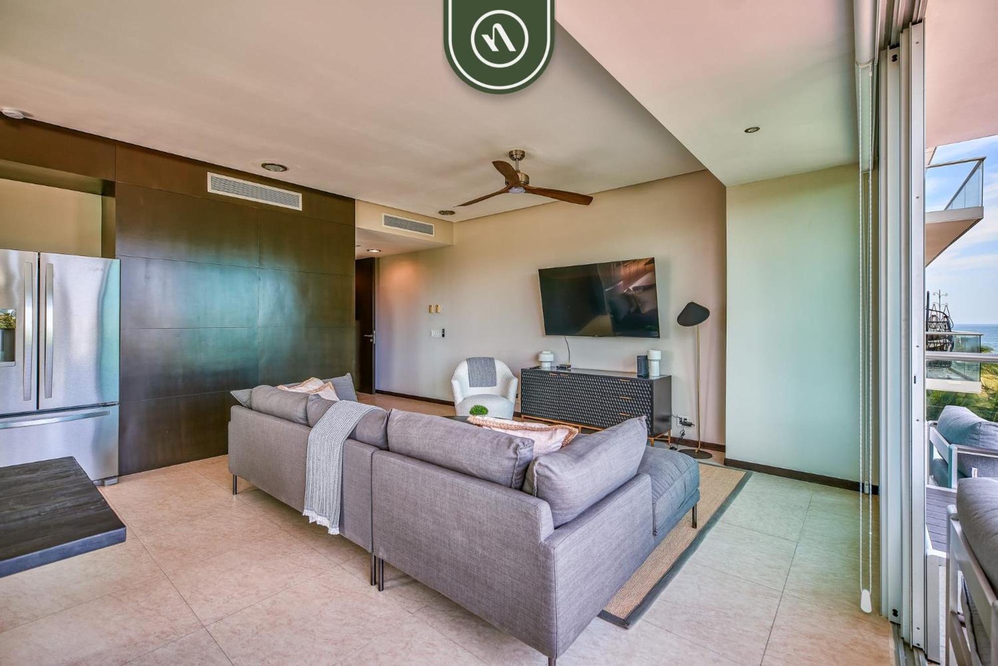 Apartment Luxury Oceanfront 2br With Private Balcony