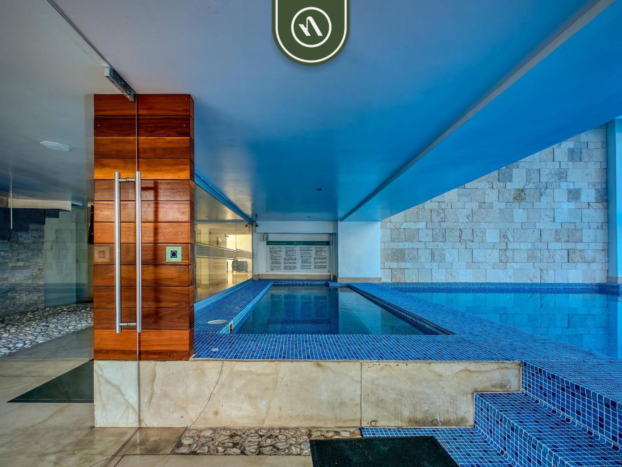 Luxury Oceanfront 2br With Private Balcony Apartment *