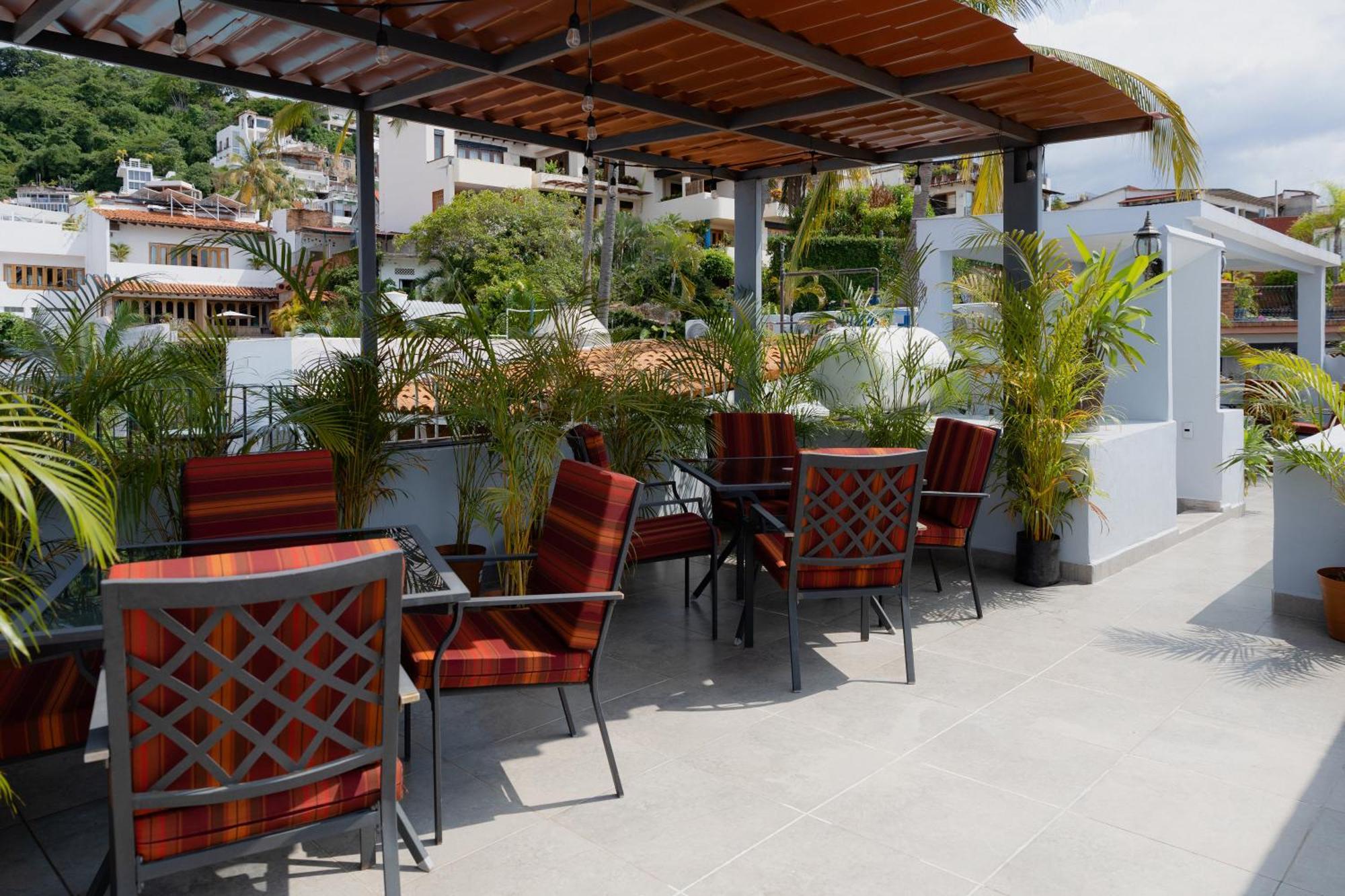 Paradise Apartment