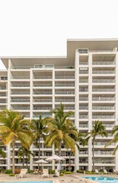 Bright Ocean Views & Pool Apartment Puerto Vallarta