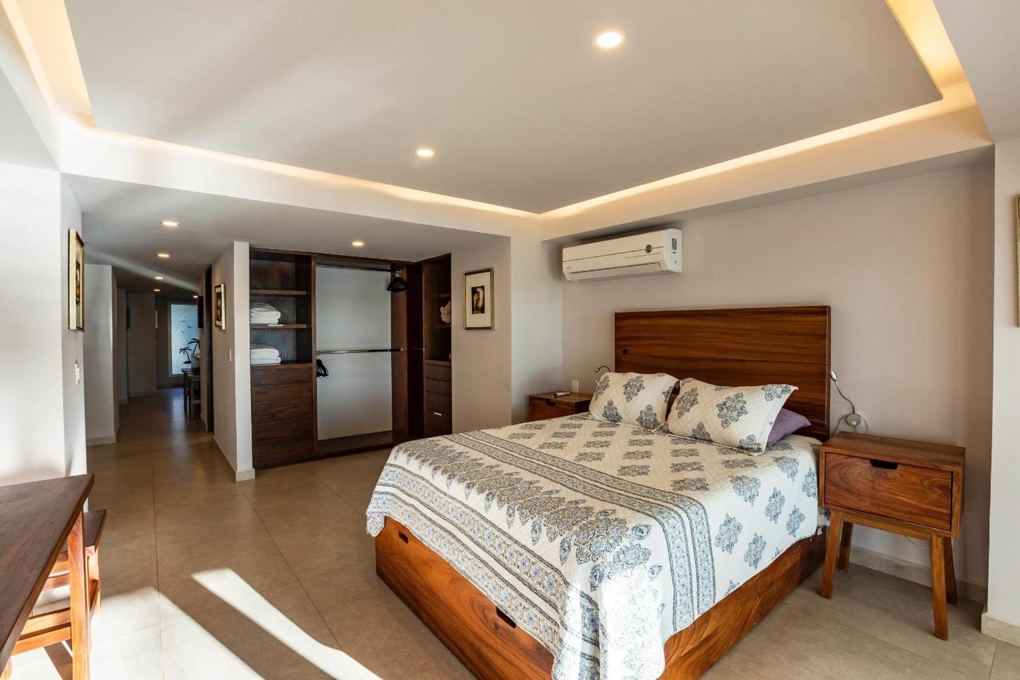 Bright Ocean Views & Pool * Puerto Vallarta