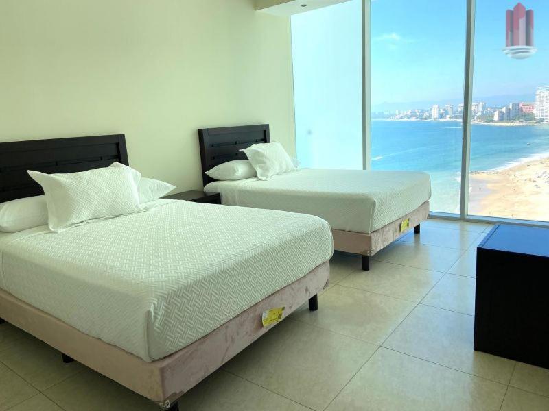 Peninsula Vallarta * Puerto Vallarta