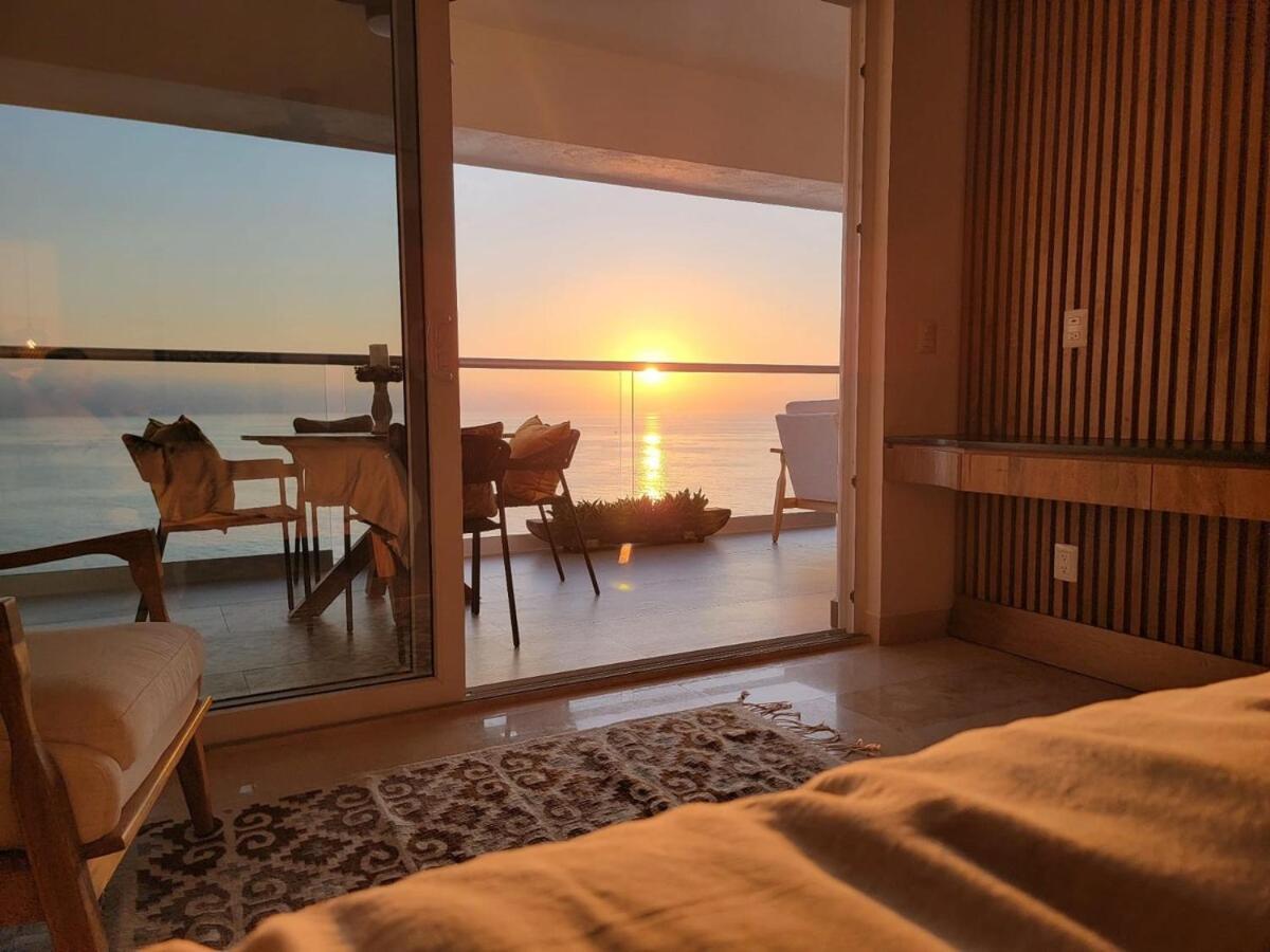 Oceanfront Apartment *