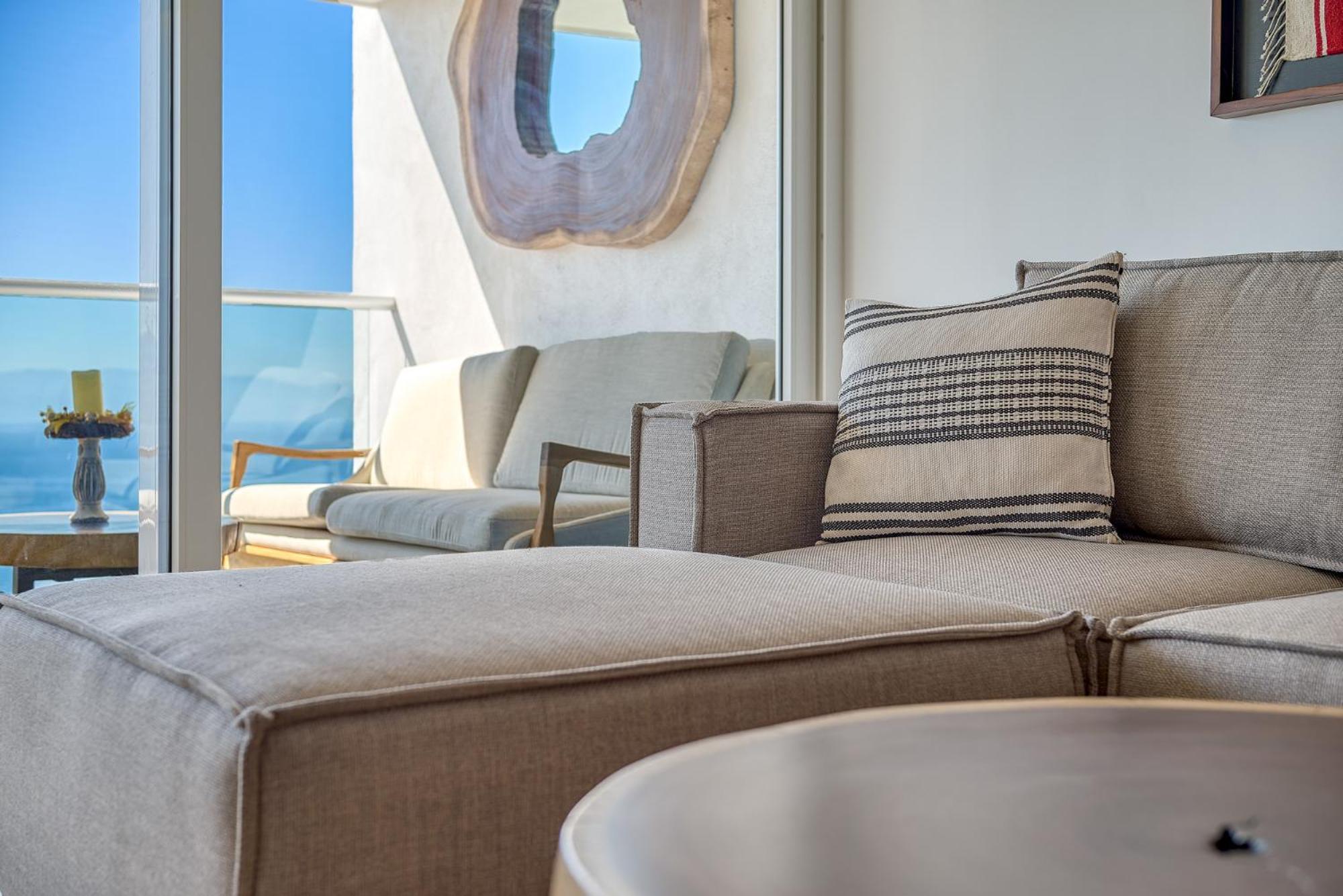 Oceanfront Apartment Puerto Vallarta