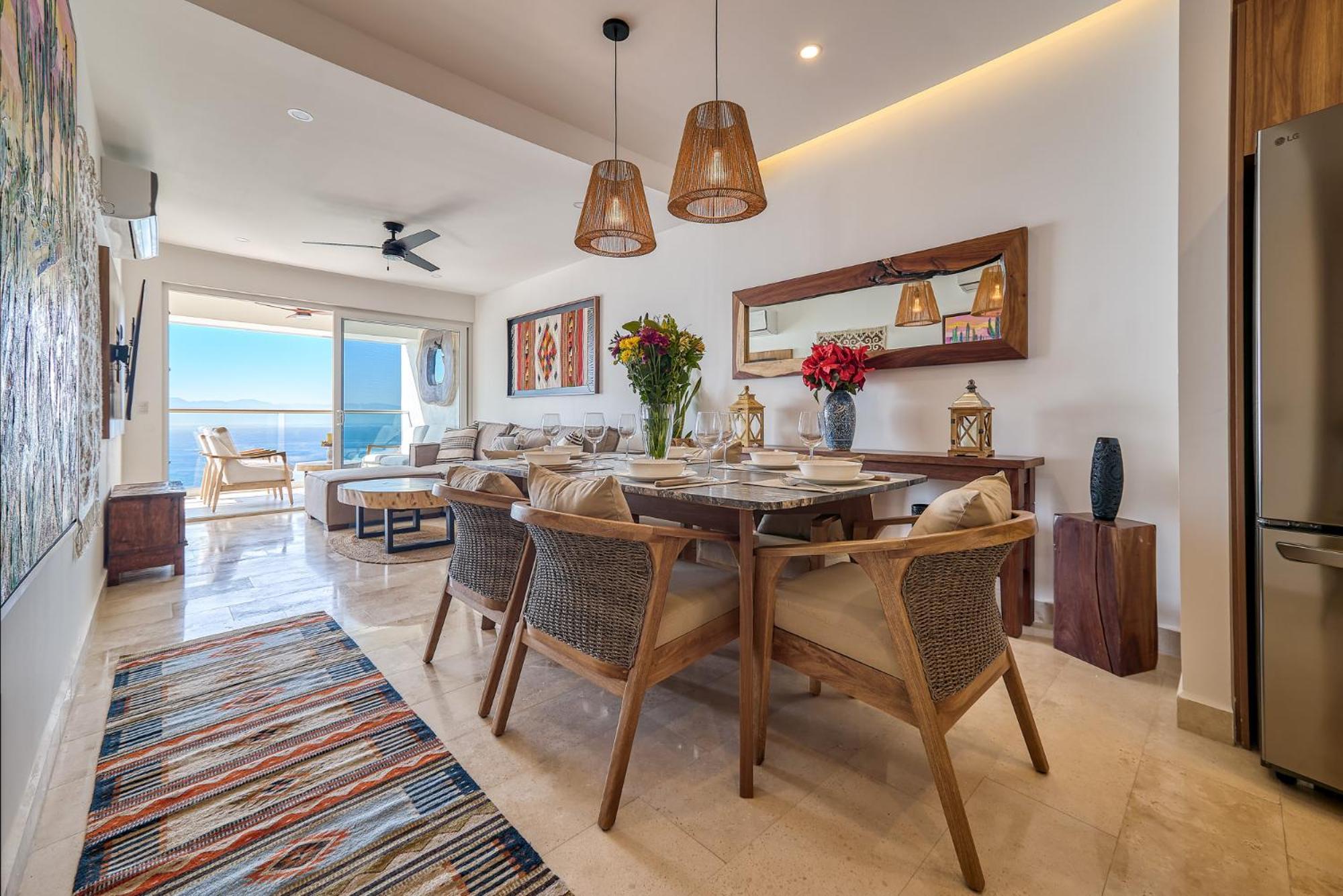 Oceanfront Apartment *