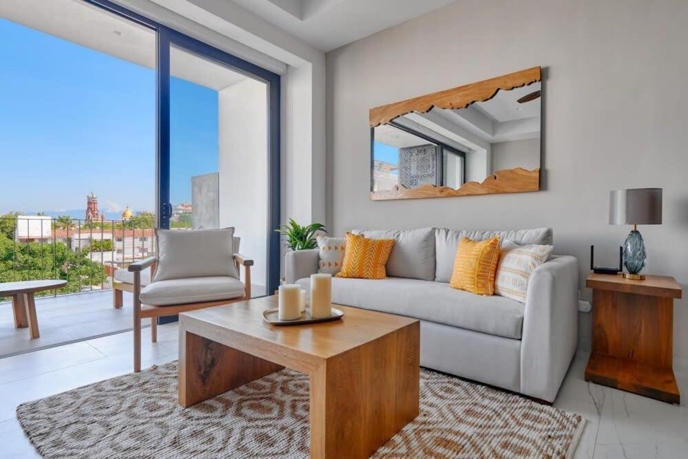 Amazing 2br With Private Balcony - Rooftop Pool Puerto Vallarta