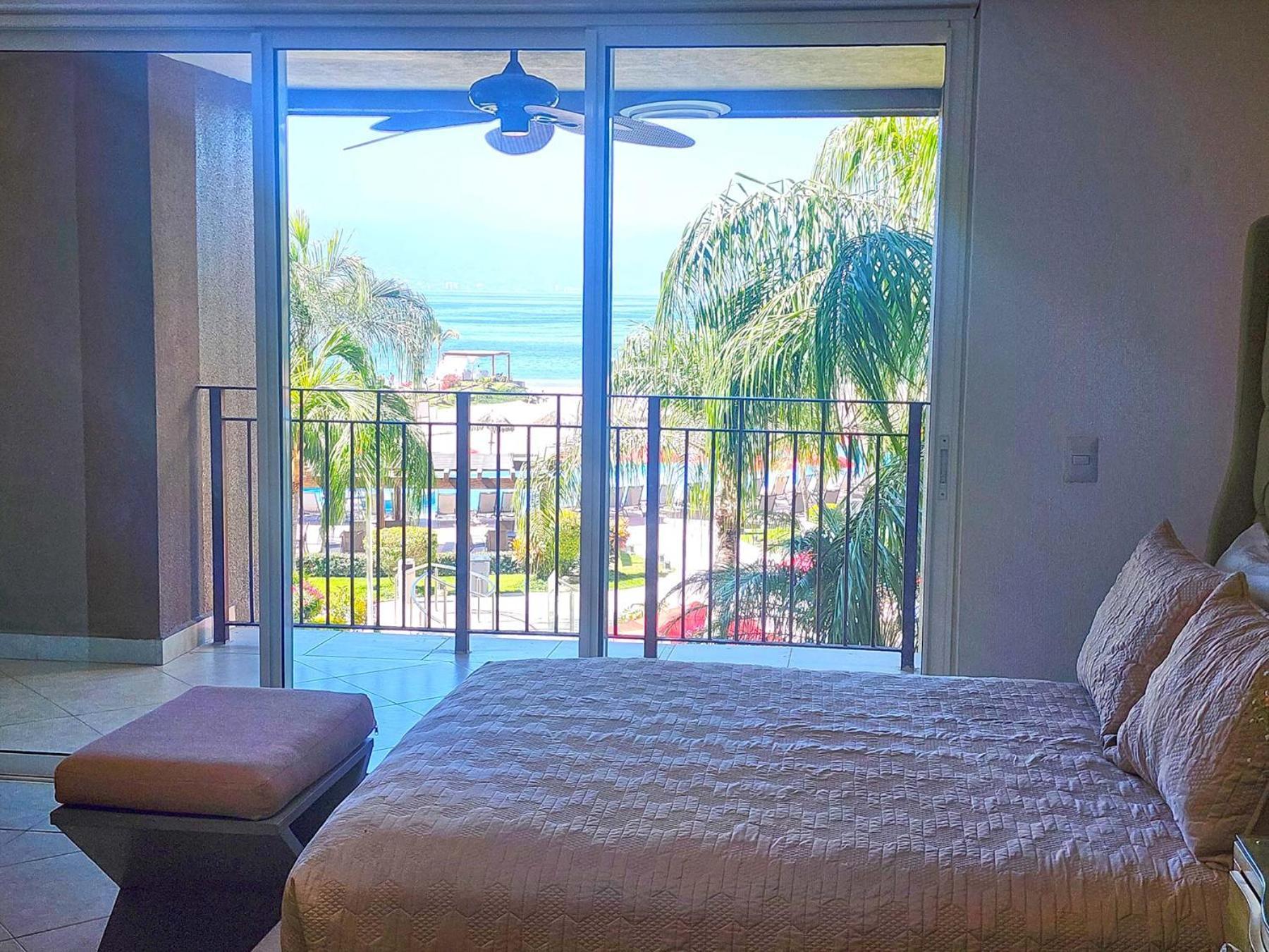 Amazing Views, Beachfront Grand Venetian * Puerto Vallarta
