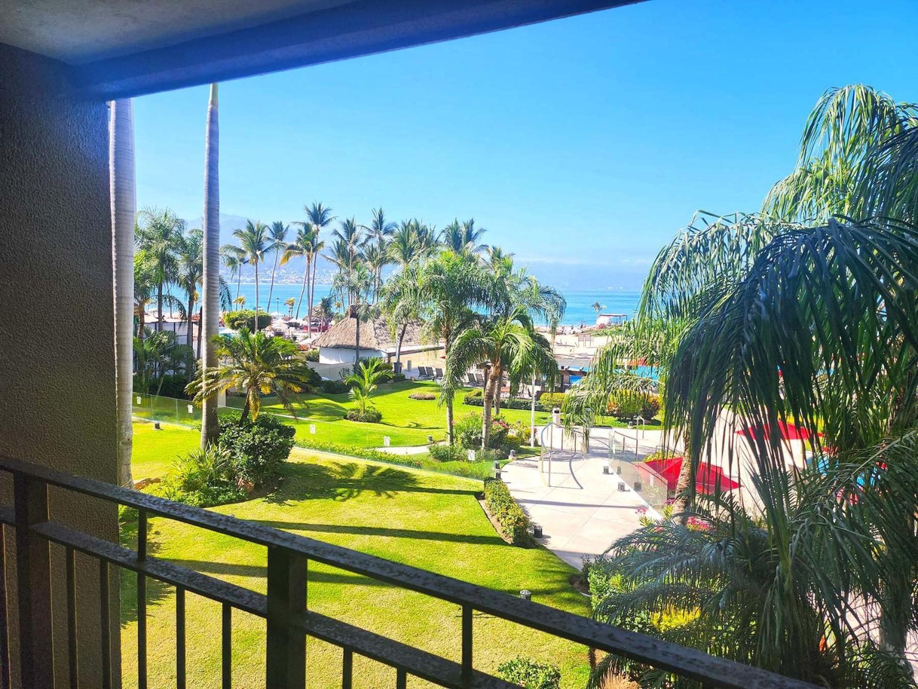 Amazing Views, Beachfront Grand Venetian