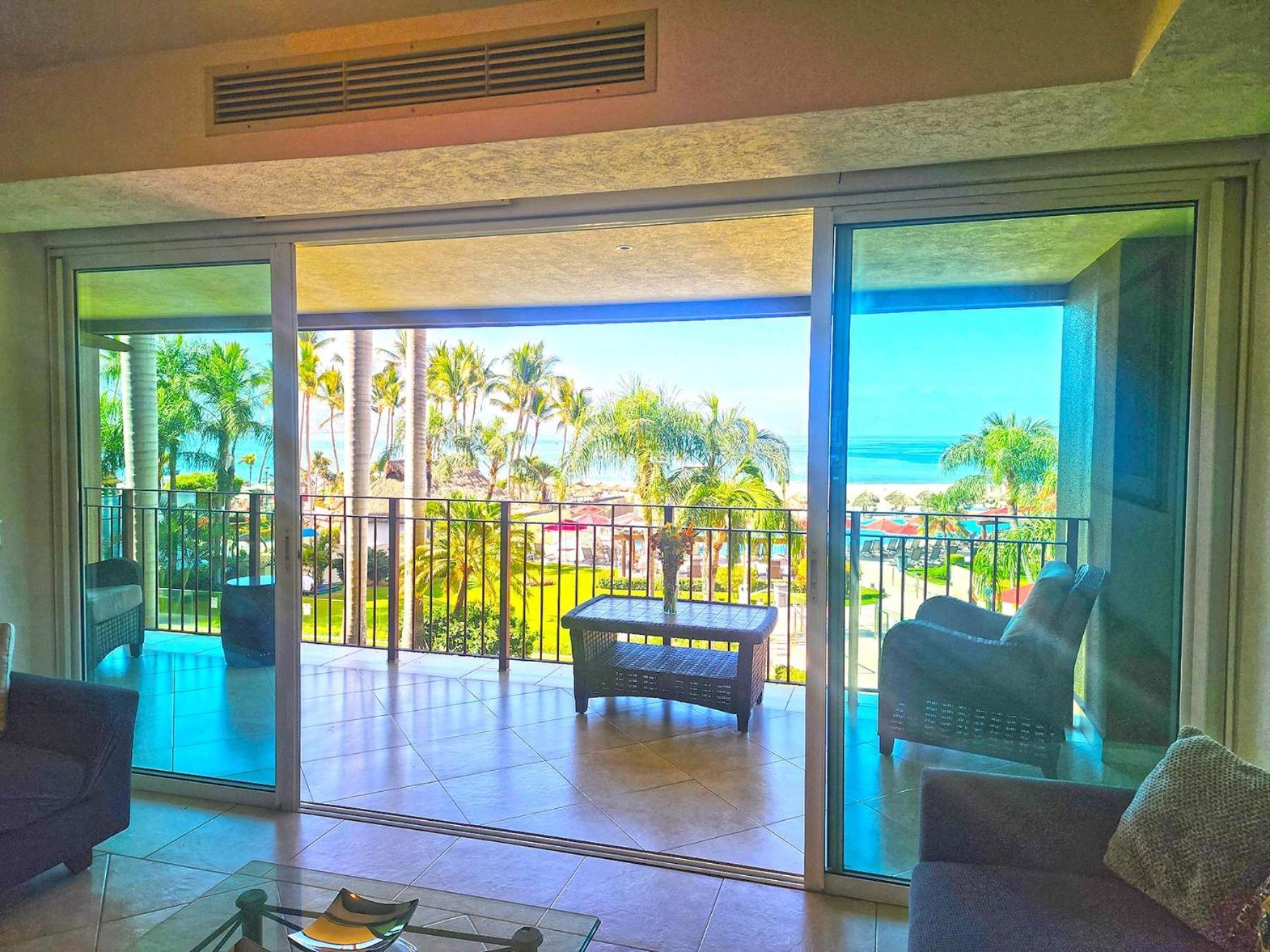 Amazing Views, Beachfront Grand Venetian
