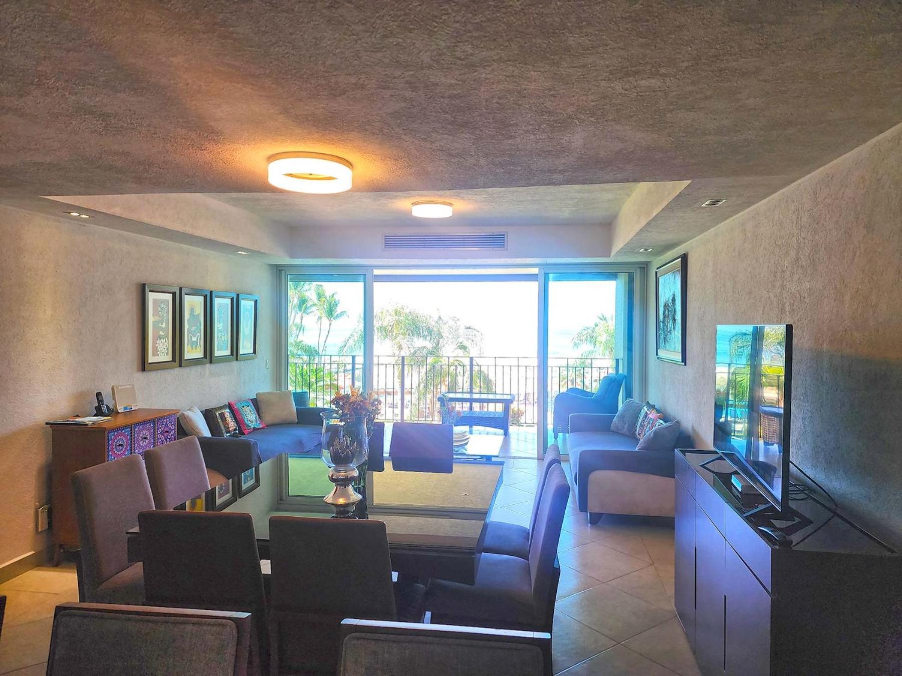 Amazing Views, Beachfront Grand Venetian Apartment Puerto Vallarta