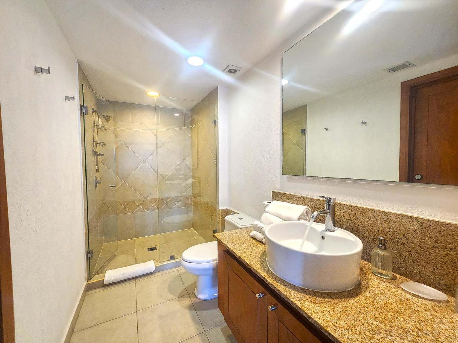 Amazing Views, Beachfront Grand Venetian Puerto Vallarta