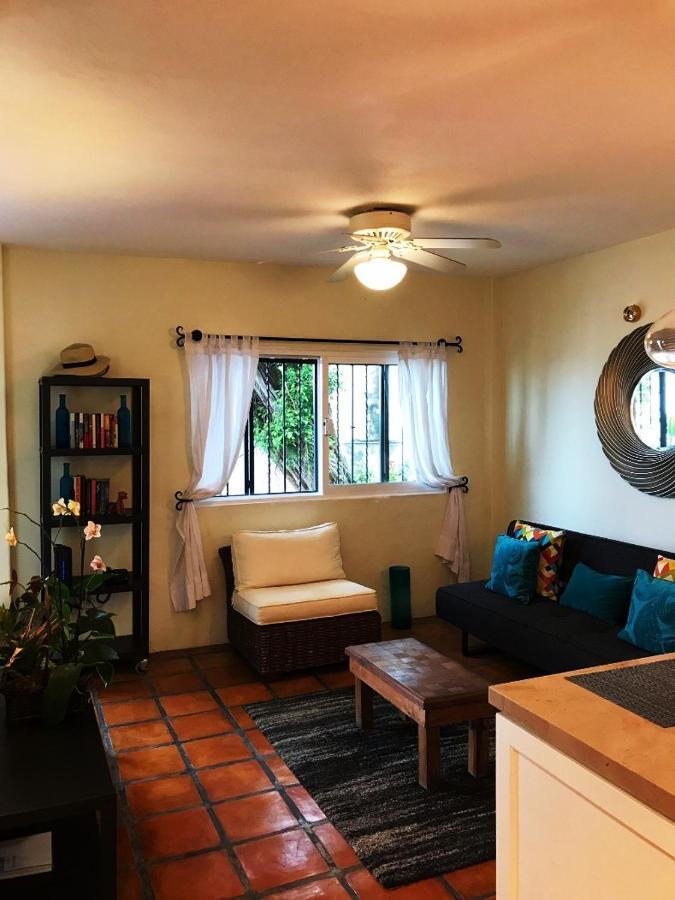Apartment Brisas Del Mar Studio Steps Away From Muertos Beach *