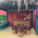 Villa Oasis-Naranja Room