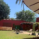 Villa Oasis-Naranja Room