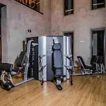 1 Bd In The Heart Of Romantic Zone