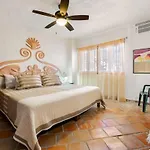 Ocean View 2Br Condo-Balcony-Beach-Pool