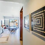 Chic Versalles Haven, 2Br With Gym