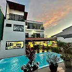 Casa Luna