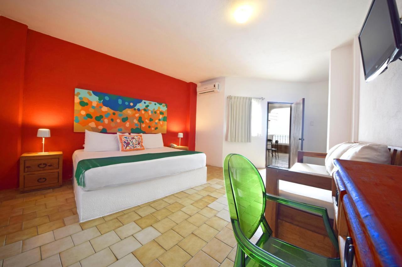 Emperador Vallarta Beachfront Hotel&suites 3*