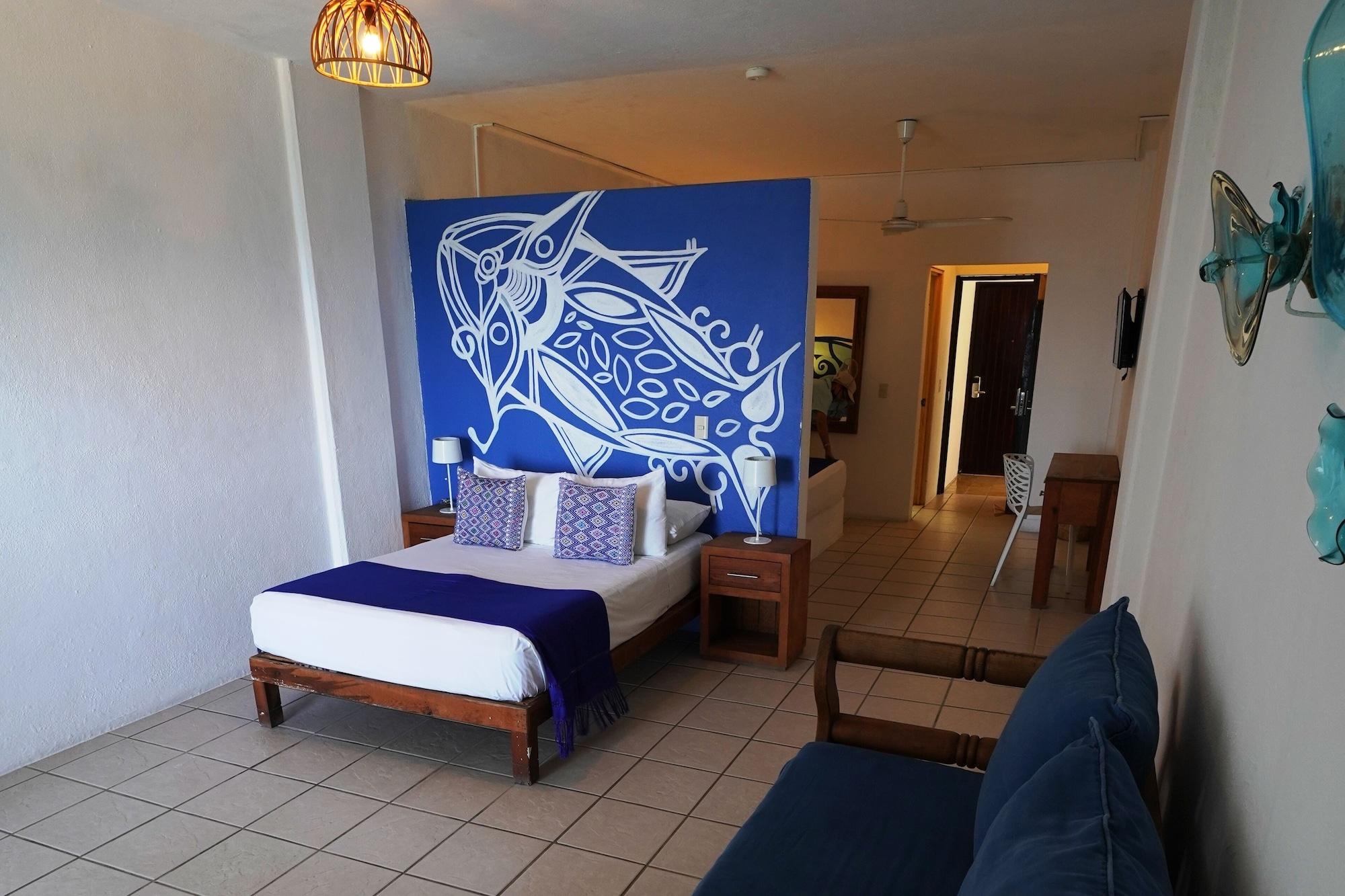 Emperador Vallarta Beachfront Hotel&suites Hotel 3*