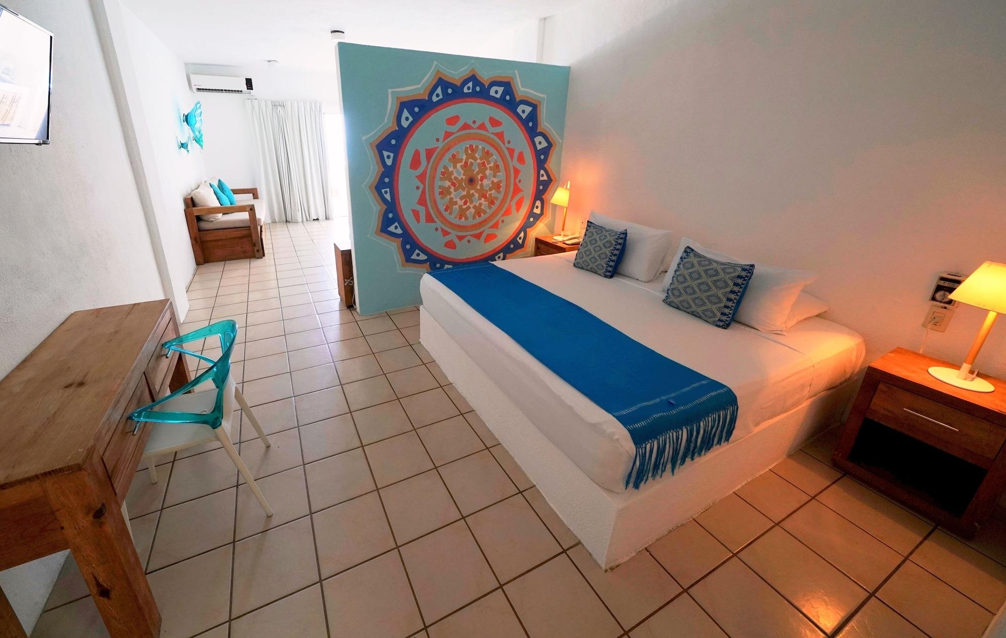 Emperador Vallarta Beachfront Hotel&suites Hotel
