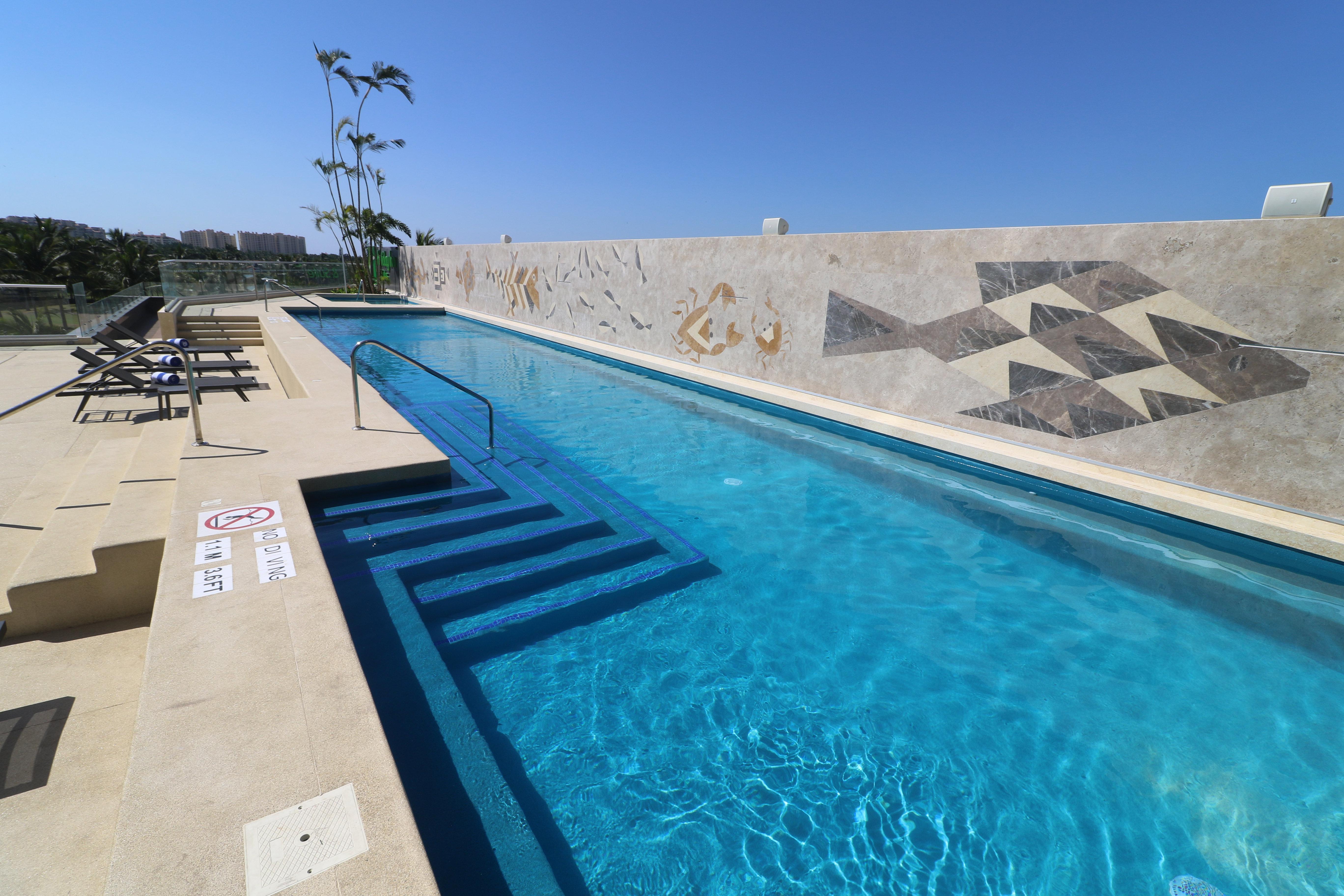 Inn&suites - Marina&golf, An Ihg 3*