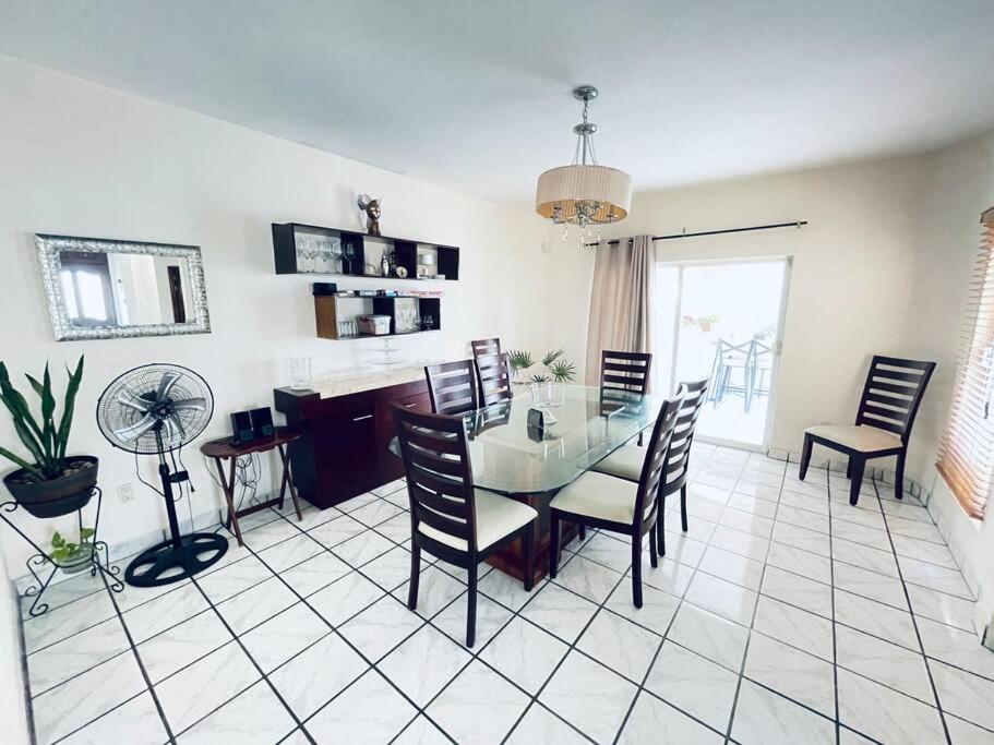 Casa Grande Con 4 Habitaciones! Cerca Del Mar. Сasa de vacaciones Puerto Vallarta