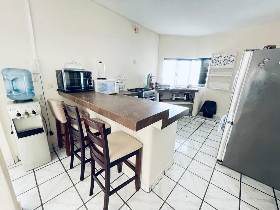 Casa Grande Con 4 Habitaciones! Cerca Del Mar. Сasa de vacaciones