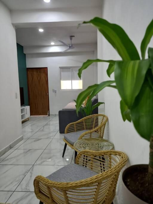 Apartamento Apartment, King Beds, Walk Everywhere! *